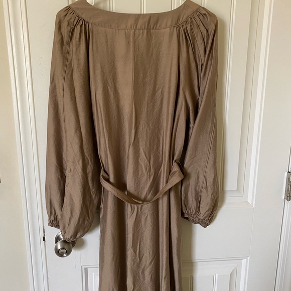 ZARA viscose belted midi dress - Picture 2 of 4